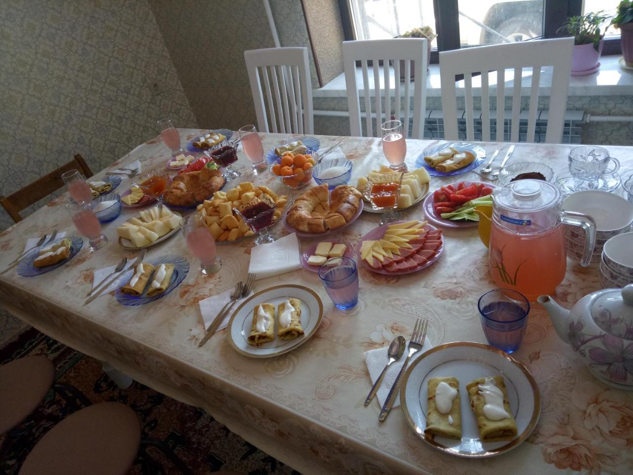 Kurak Homestay Bishkek Exterior foto