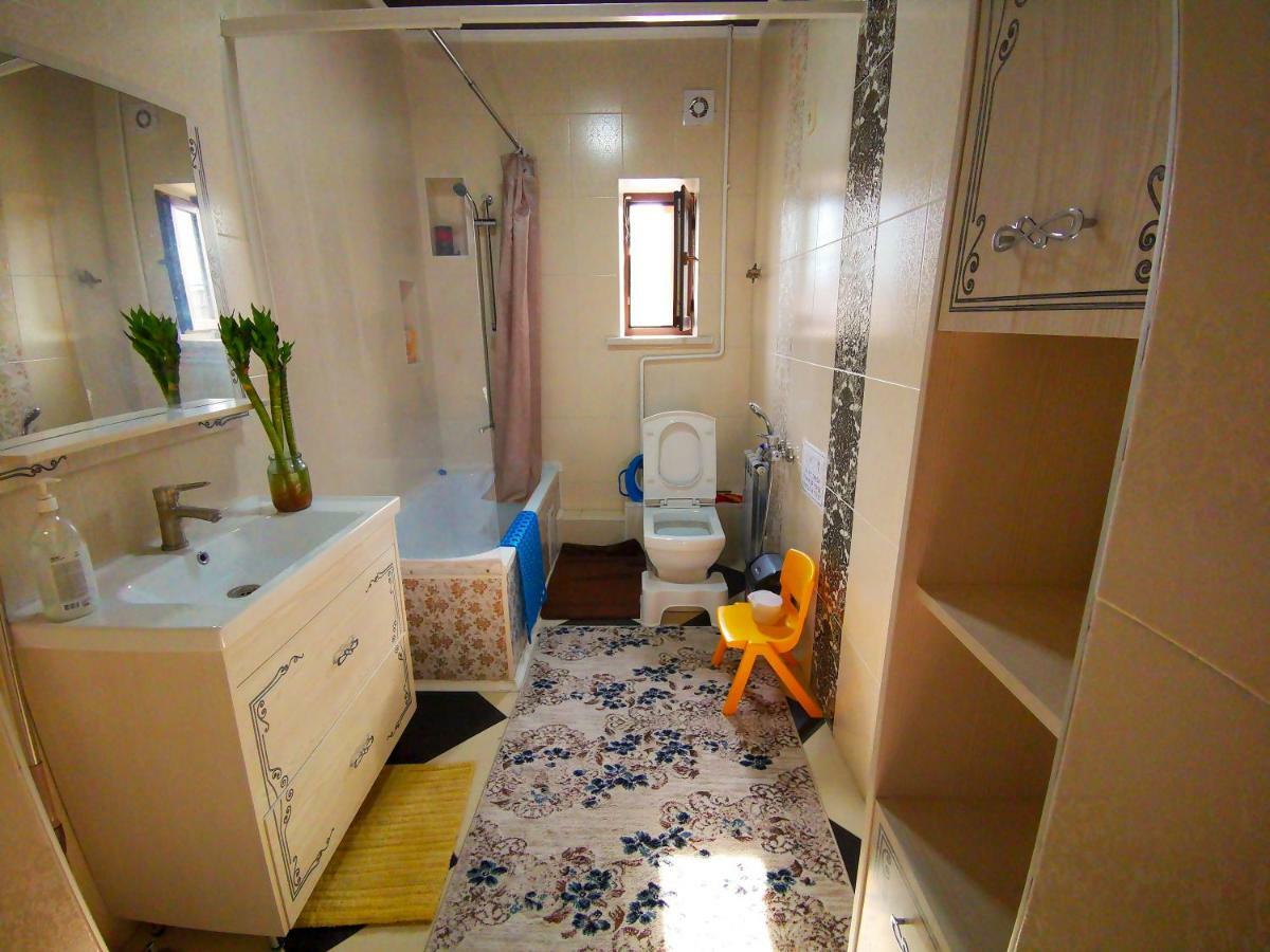 Kurak Homestay Bishkek Exterior foto